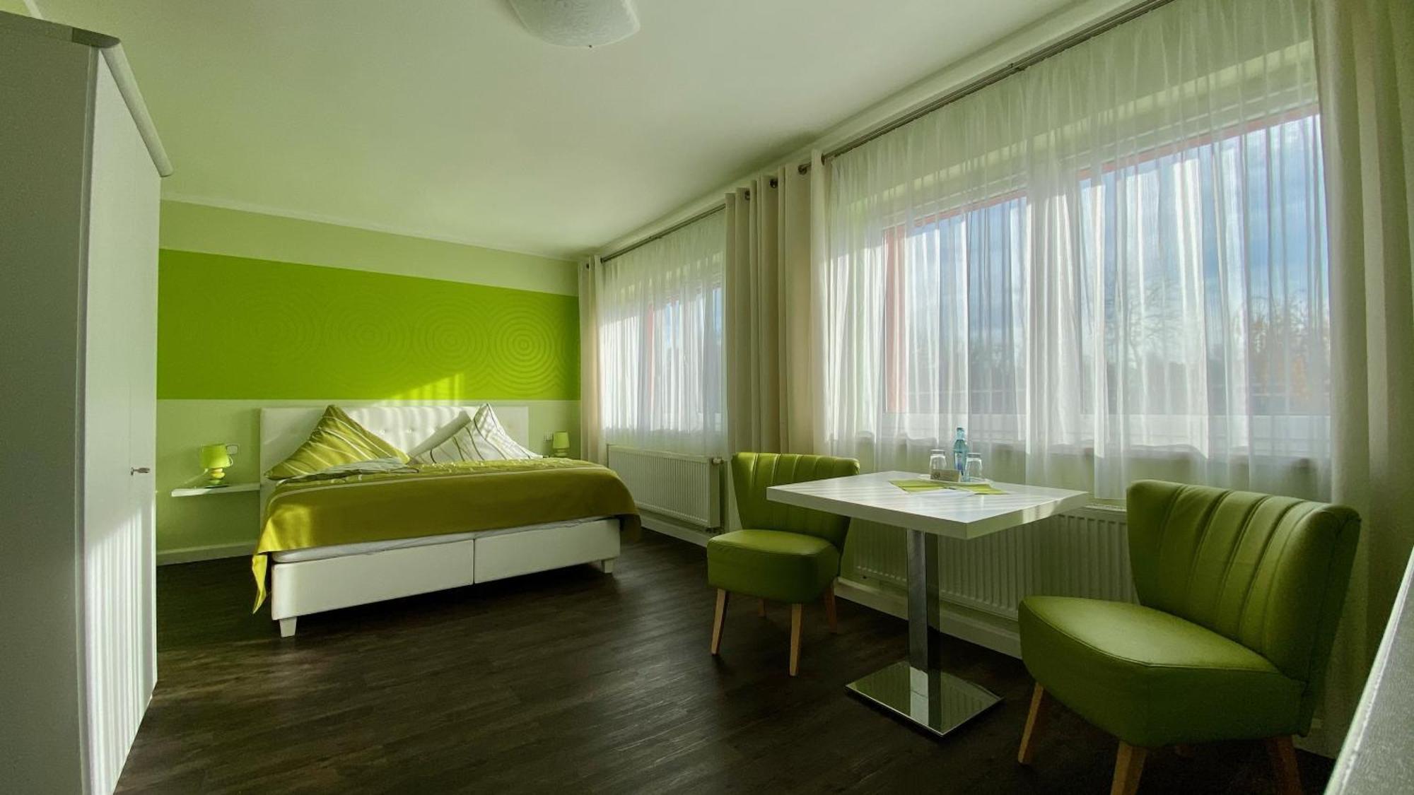 Pension Ruessel-Pub Зангерхаузен Экстерьер фото